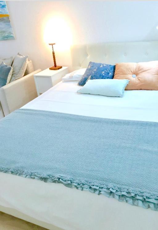 Апартаменты Cosy Loft In Front Of Blue Ocean Лас-Пальмас-де-Гран-Канария Экстерьер фото
